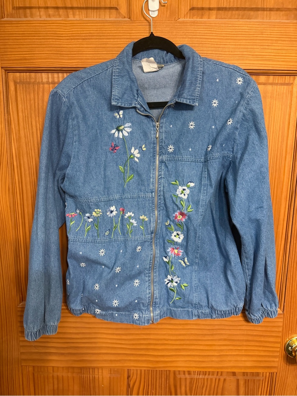 Vintage Teddy Women's Denim Jacket with Floral Embroidery Medium